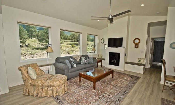 Baca Grande House | Challenger Views at Ridgecrest: Peaceful Retreat