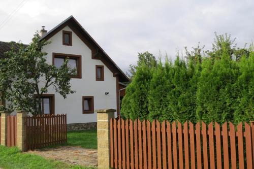 Stara Cervena Voda Apartment | Chalupa Lízalka