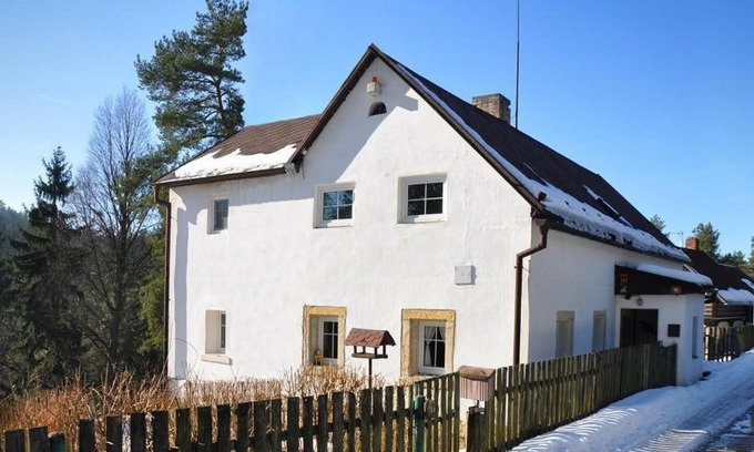 Janov House | Chalupa Mája