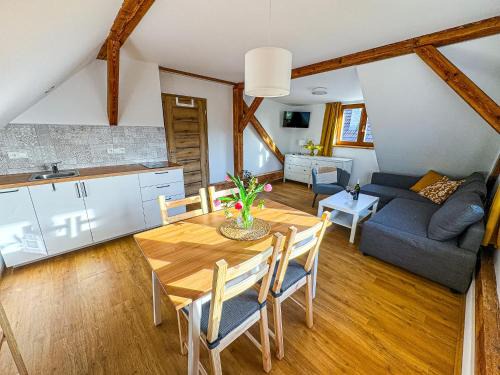 Destna Apartment | Chalupa na konci ulice