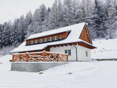 Hutisko-Solanec Cabin | Chalupa na mechu