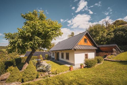 Banska Stiavnica Villa | . chalupa na slnečnom kopci .