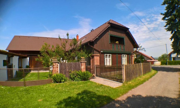 Mnichovo Hradiste Ski Chalet | Chalupa Pod Drábskými světničkami