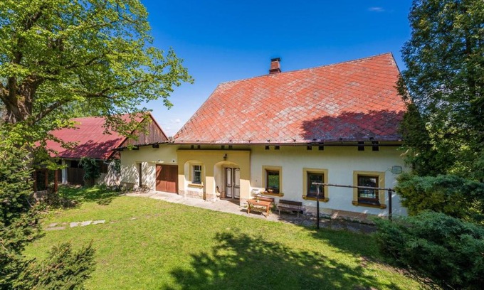Vysoka Srbska House | Chalupa V kopci