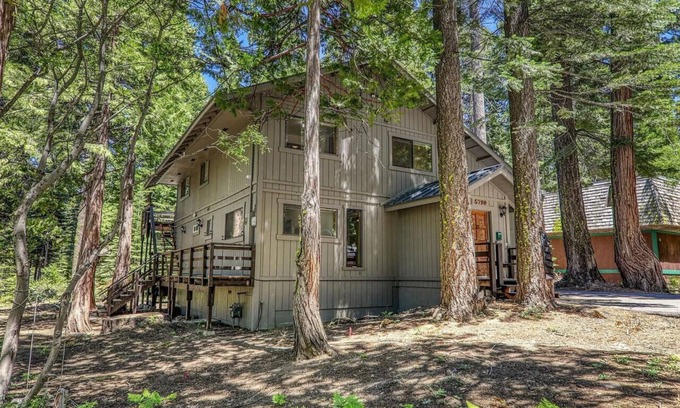 Tahoma House | Chamberlands Family Retreat