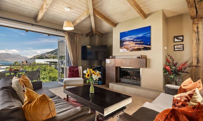 Queenstown City Centre Apartment | Chambers City Centre Penthouse