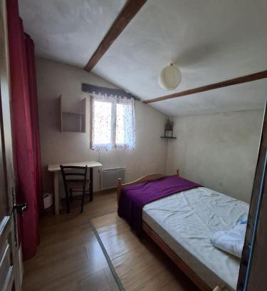 Curnier House | Chambre chez l'habitant