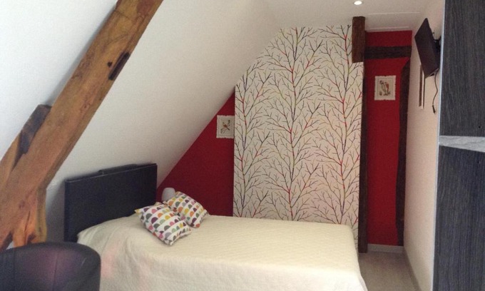 Valennes Bed & Breakfast | Chambre d'hôte du HOUSSAY