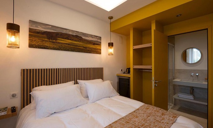 Nasbinals Bed & Breakfast | CHAMBRE D’HÔTE JONQUILLE