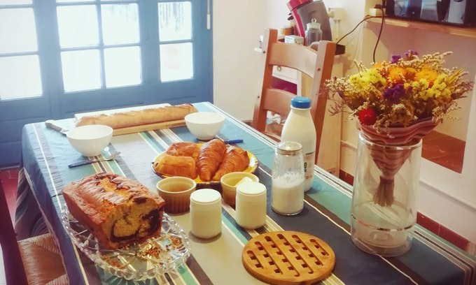 Arles-sur-Tech Bed & Breakfast | Chambre D'hôtes au Bord de la Rivière Avec vue sur la Montagne