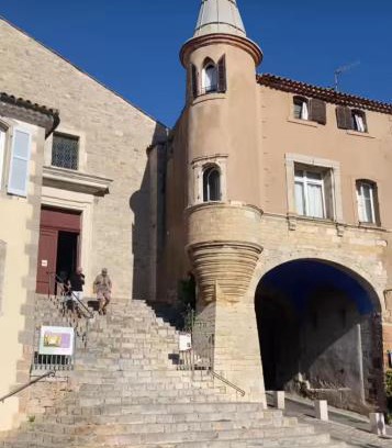 Hyeres City Centre Bed & Breakfast | Chambre d Hôtes de charme, Coeur de la vieille Ville