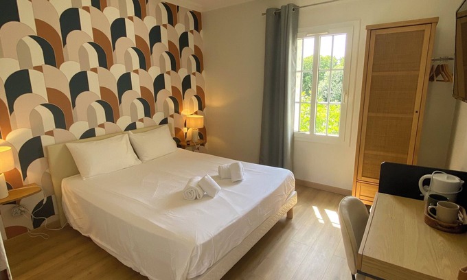 Moncaut Bed & Breakfast | Chambre d'hôtes Gascogne with swimming pool at domaine de pouzergues near Agen