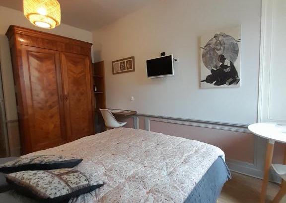 Centre ville - Urbanistes Bed & Breakfast | Chambre d'hôtes indépendante