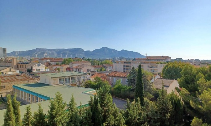 Chanot - Stade Velodrome House | chambre double proche stade VELODROME
