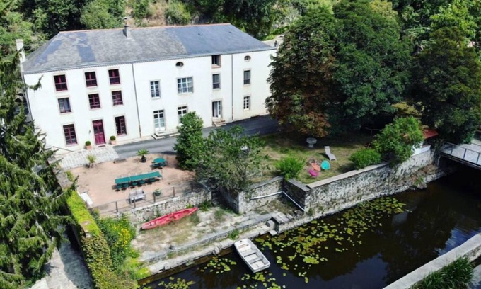 La Verrie Bed & Breakfast | Chambre "fil de L'o"