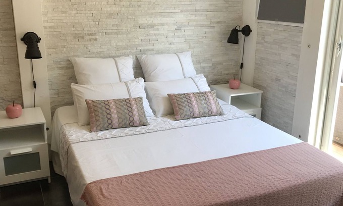 Puechabon Bed & Breakfast | Chambre "La Sablière" en Chambre D'hôtes, Proche Saint Guilhem le Désert
