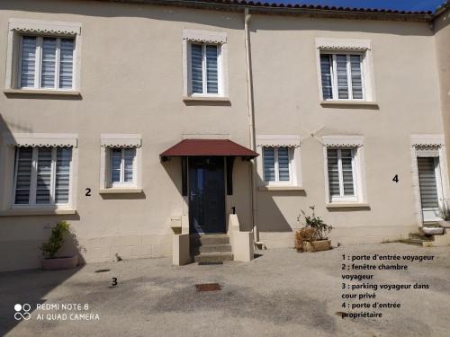 Pouzauges House | chambre meublée à louer