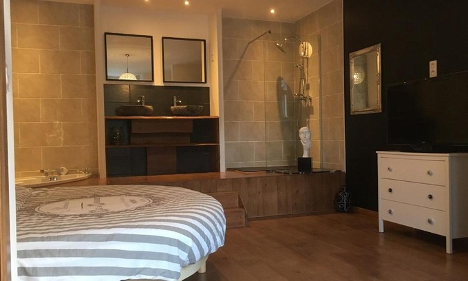 Conliege House | Chambre paisible avec vue sur la montagne