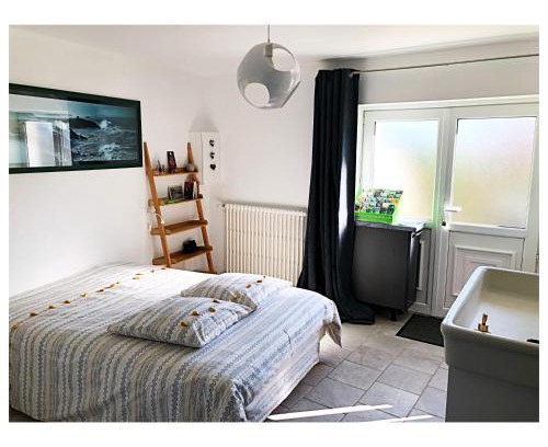 Monceaux-en-Bessin Bed & Breakfast | CHAMBRE POMME HAPPY close to Bayeux Normandie 2 pers