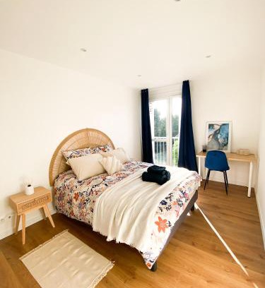 Roseraie Apartment | Chambre privée avec bureau - Logement partagé