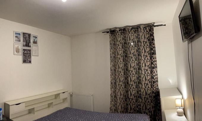 Meaux House | Chambre privée spatieuse proche Disneyland