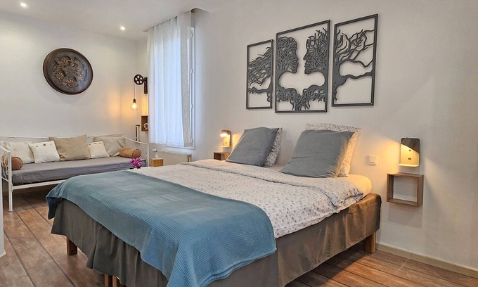 Saint-Pargoire Bed & Breakfast | Chambre Romarin - Domaine à l'Aise