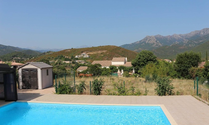 Valpaja House | Chambre Rose 2 cool ππ» 4 adults