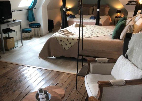 Courson House | Chambre studio familiale la Brandonnière