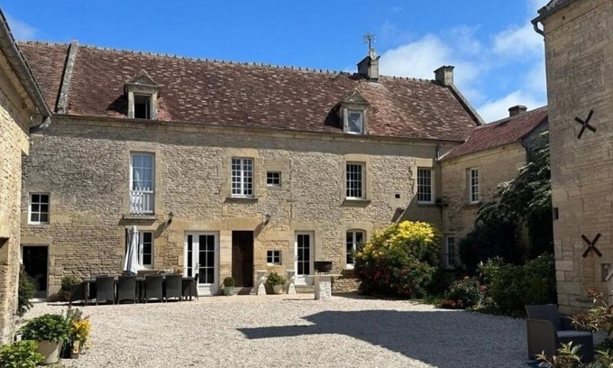 Thaon Bed & Breakfast | Chambres d'Hôtes de l'Ancienne Auberge