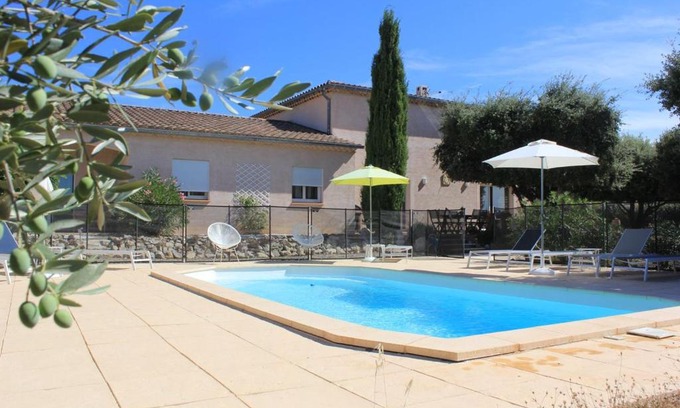 Merindol Bed & Breakfast | Chambres d'hôtes La Brullière