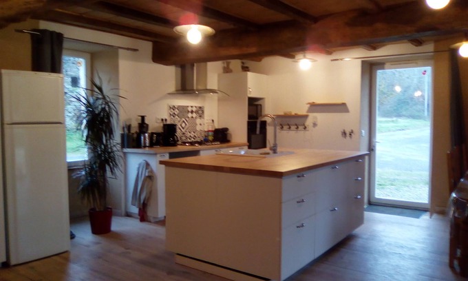 Mareuil-Sur-Lay-Dissais Bed & Breakfast | Chambres d'Hotes la Source