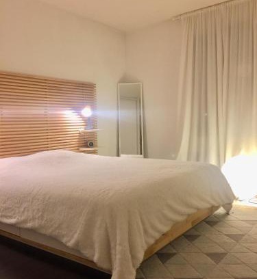 Villeparisis House | Chambres privées et CALMES CHEZ L'HABITANT- Sdb commune-parking privé sur demande-Pour personnes respectueuses et discrètes