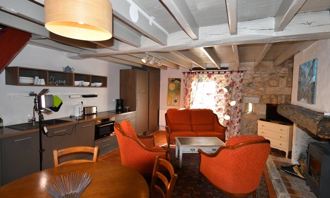 Soyaux House | Champêtre, Escaliers Antiques, Terrasse Privée