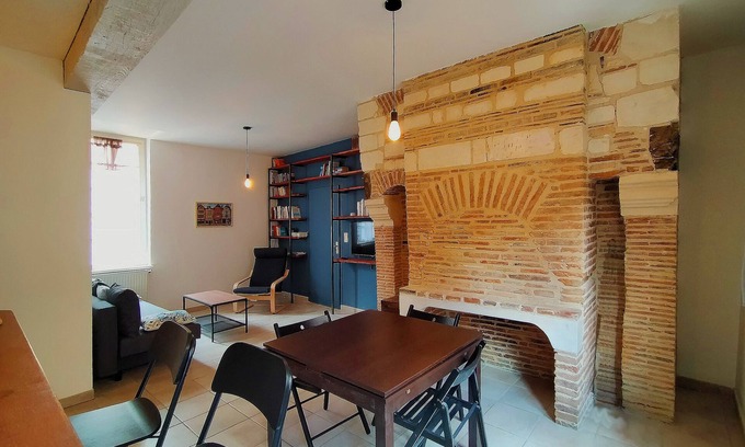 Old Town Apartment | Champagne apartment at CATY