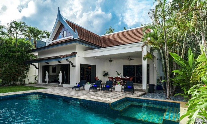Rawai Villa | Champagne large garden pool villa 3BR