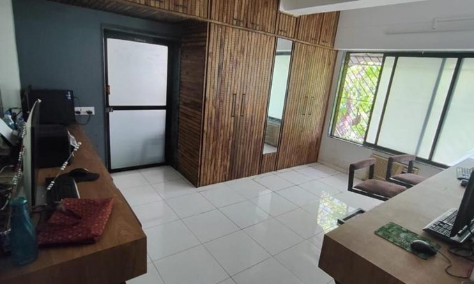 Dadar East Apartment | Chanchal Smruti