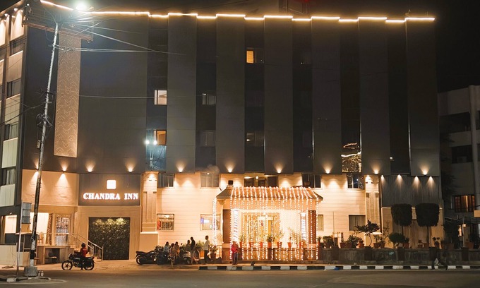 Air Force Area Hotel | Chandra Inn
