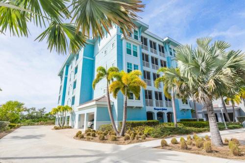 Whitney Beach House | Changes in Latitude 403