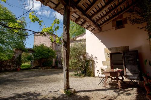 Treceno Villa | Chapel House of Palacio de Hualle near Comillas