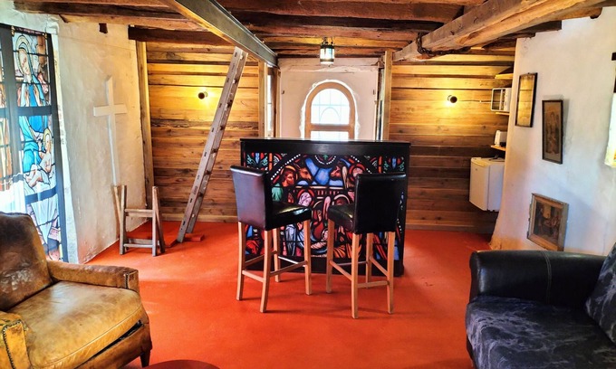 Longny-au-Perche House | Chapel/romantic dinette by the fire in winter, by the water in summer
