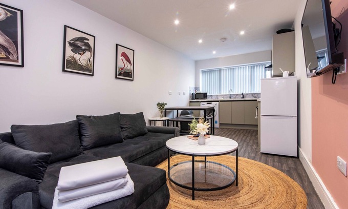Long Eaton Apartment | Chapel Street Flat 1 - Easy Access to Nottingham & Derby