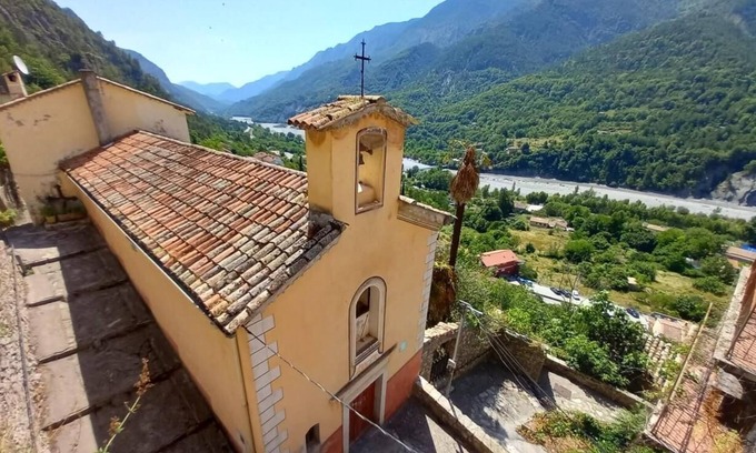 Touet-sur-Var House | Chapelle Saint Jean - TOUET-SUR-VAR
