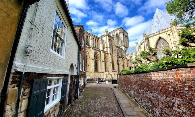 York House | Chapter House, YORK - Four Bedroom House, Sleeps 7