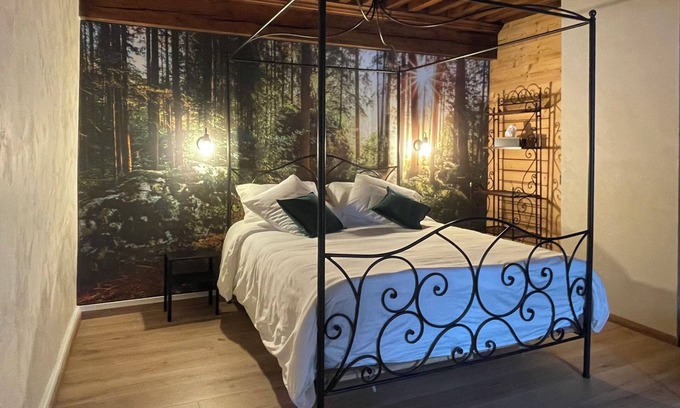 Foncine-le-Bas House | Character house close to nature for a stay with family or friends