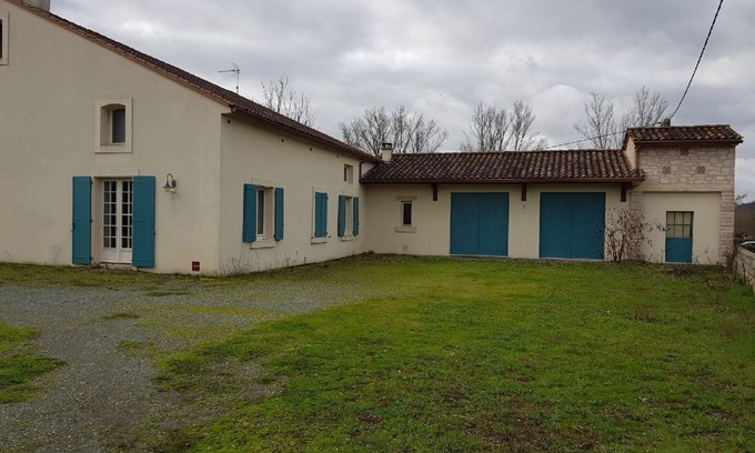 Albi House | Character house, small Mas