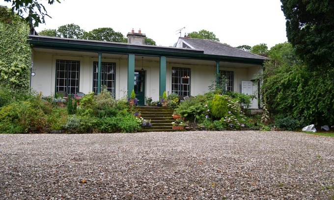 Ballymoney House | Character Old Mill House near the Giants Causeway & Coast- Sleeps 10-20
