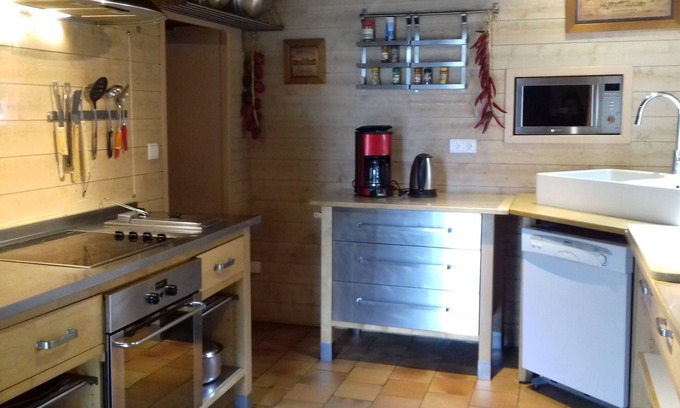 Jupilles Villa | Character villa 4* with heated pool
