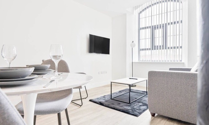 Nottingham Apartment | Characterful 1 Bed Apartment in Central Nottingham