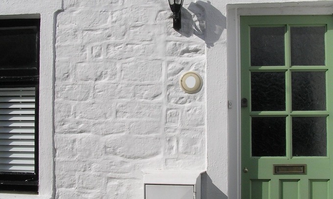 Bridport Cottage | Characterful 18th century cottage in Bridport close to the Jurassic Coast.