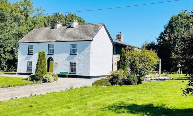 Ballycumber Other | Characterful and contemporary 5 bedroom farmhouse